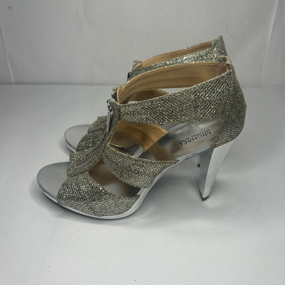 Michael Kors Berkley Silver Glitter Leather Zip Peep Toe T Strap Sandals Heels - Picture 3 of 12